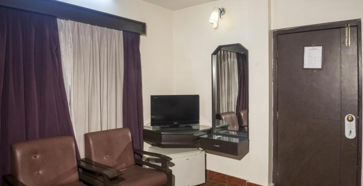 فندق Saluja Residency سيليجوري المظهر الخارجي الصورة
