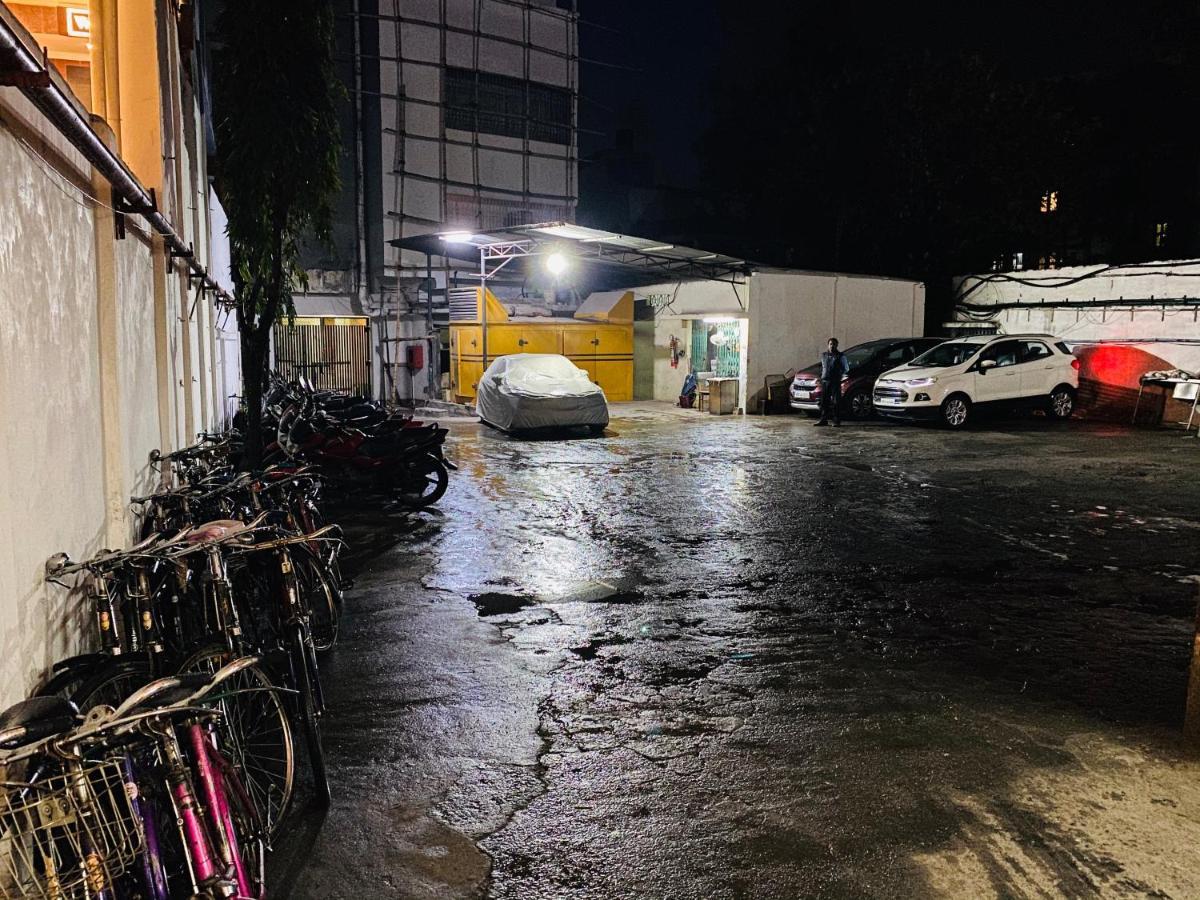فندق Saluja Residency سيليجوري المظهر الخارجي الصورة