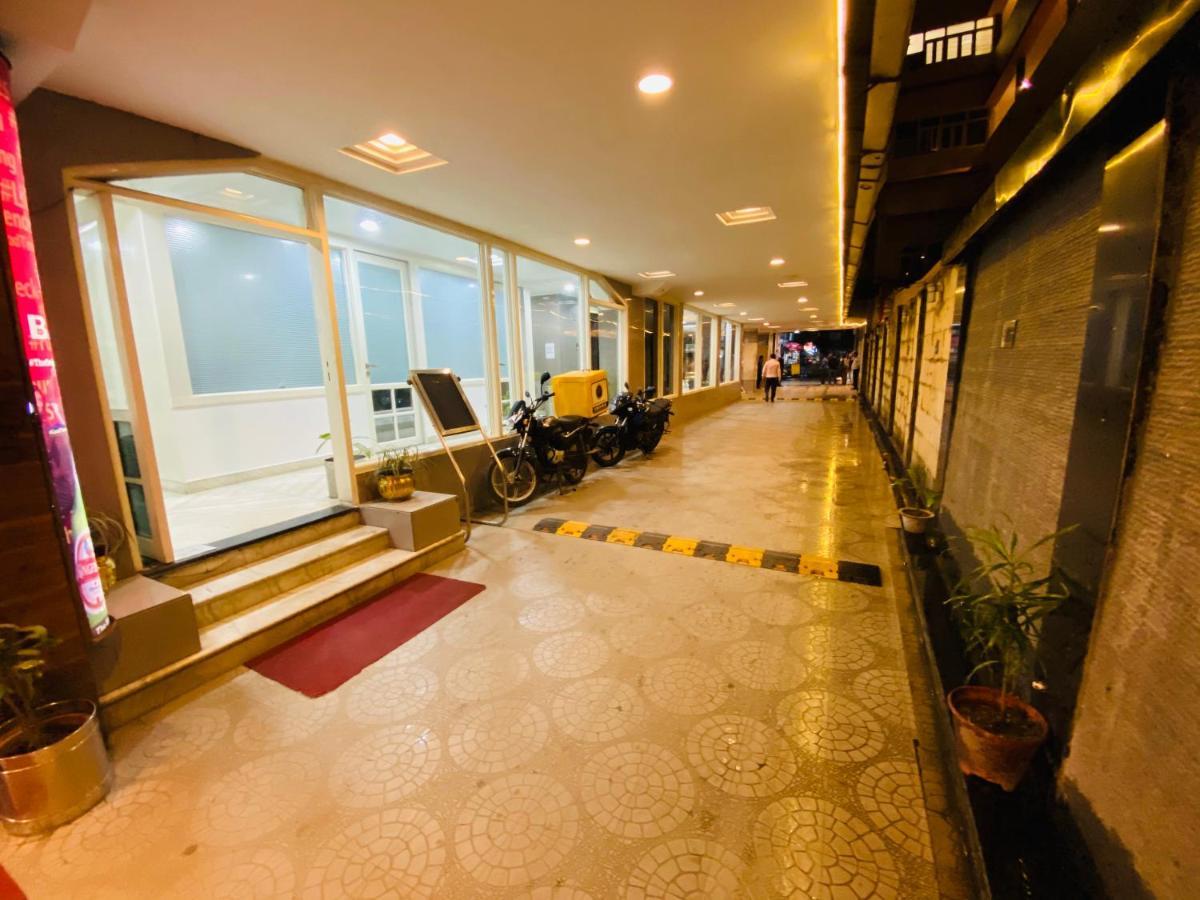 فندق Saluja Residency سيليجوري المظهر الخارجي الصورة
