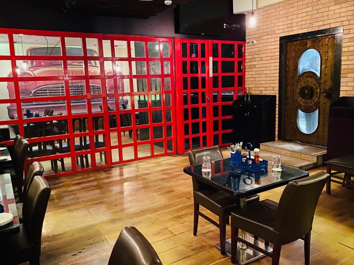 فندق Saluja Residency سيليجوري المظهر الخارجي الصورة